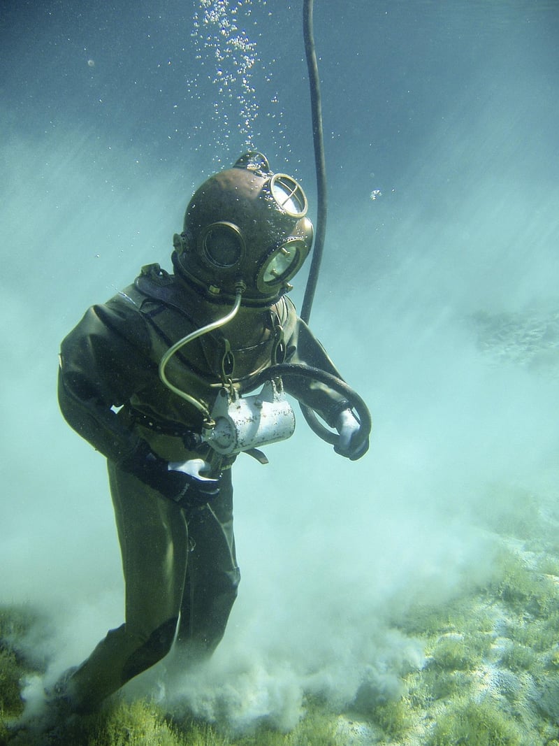 Connect with Divers